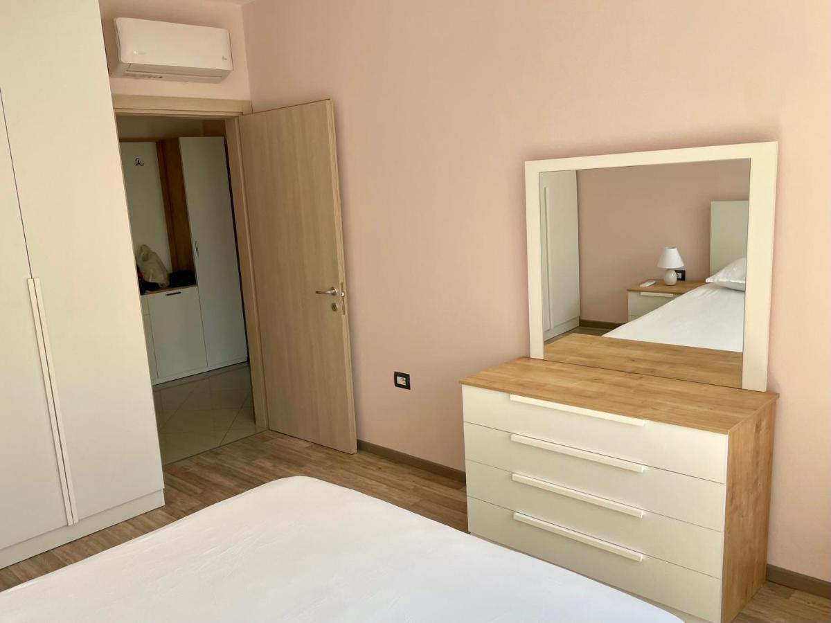 Modern & Cozy Apartment Τίρανα Εξωτερικό φωτογραφία